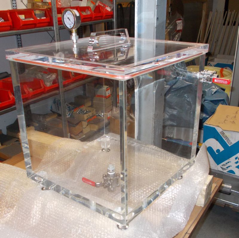 Vakuumkammer  aus Plexiglas mit Bodenablass für Beobachtungen unter Wasser